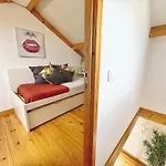 Rio Marvila House By Homeful Homes 아파트